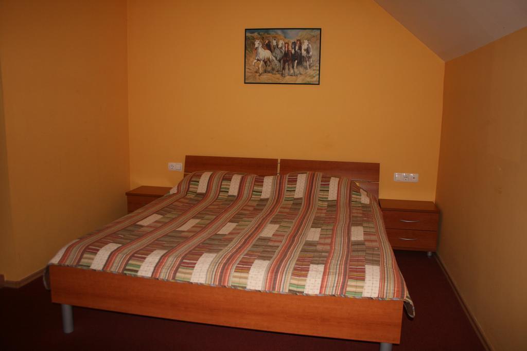 Guest House Klub Kovac Naklo Rom bilde